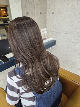 コアークリップ 緑町店(CORE CLIP) 白髪ぼかしハイライト