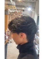 スペックホルダー(Spec Holder)&nbsp;センターパート＋フェザーパーマ8.20フェザーパーマ