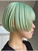 ミントグリーン　グリーンカラー　ショートボブ　ペールグリーン