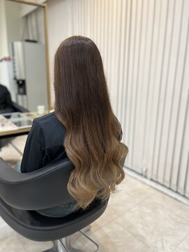 エリス ウメダ(Eliss umeda) グラデーションカラー！