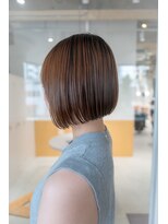 ワッカ(wacca)&nbsp;前下がりボブ　ヘアケア　質感調整　透明感カラー