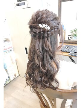 ロカット サロン(Roquat Salon) グラマラスハーフアップ【ヘアセット 立川/立川南/袴/立川】