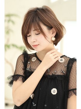 リュッカ(Lyuca) 【リュッカ 久米田】大人かわいい ショートボブ ブランジュ