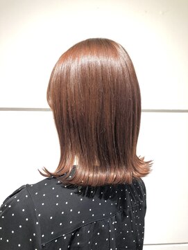 ルー(loup) ピンクオレンジ/ピンクカラー/外ハネ/福岡/天神/大名