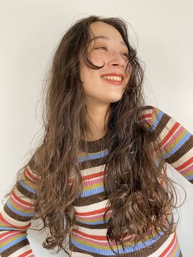 セーヌパス(CEINE PATH) ウェーブロングパーマ