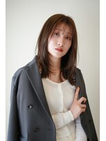 ロロン 下高井戸(LORONG)&nbsp;セミロングスタイル　アッシュベージュ　レイヤースタイル