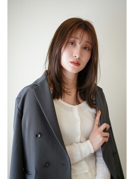 ロロン 下高井戸(LORONG) セミロングスタイル　アッシュベージュ　レイヤースタイル