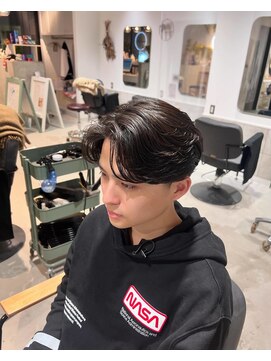 ネオリーブクレア 綱島店(Neolive Krea) 韓国風センターパート×ニュアンスパーマ