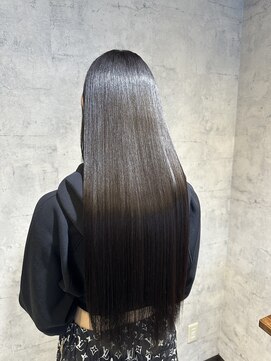 エスト(est) アッシュブラック//ストレート//艶髪//髪質改善