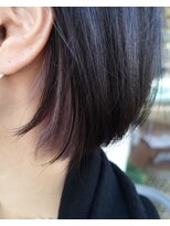 チラ見えがおしゃれ♪耳元に春を感じるインナーカラー★