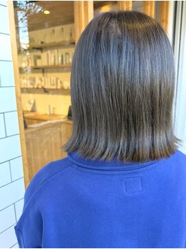 ノエル(noele) オリーブグレージュ×切りっぱぼぶ