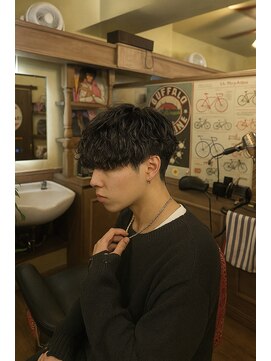 トウキョウバーバーヴァッシュ 北千住店(Tokyo Barber VASH) ゆるパーマ