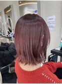 ピンクベージュ×レイヤーボブ