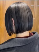 横浜西口白髪染めレイヤーボブウルフショートヘアッシュベージュ