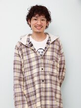 【横井 伴典 毎朝が楽しくなる、洗練されたショート＆パーマスタイル[Instagram→@yoppy451]