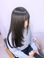 ヘアメイクアン(Hair Make Une)&nbsp;ミルクティーアッシュ×レイヤーカットで叶える、うる艶ヘア♪