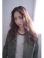 アンド(AND)&nbsp;不均一な外国人クセ毛風ウェーブロング