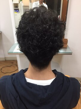 トゥエンティーフォー(24) メンズカットパーマ