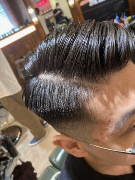 エイト 池袋店(EIGHT ikebukuro) 【EIGHT池袋】見づらい。。王道73ライン入り@小杉山