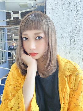 オラ ボーテ(Aura Beaute) 大人かわいい/グレーアッシュ/大きめワンカール/モテ・愛され