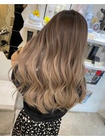 ロンド レア 天神大名店(Lond Le’a)&nbsp;ミルクティー×バレイヤージュ[天神大名/博多/福岡天神]