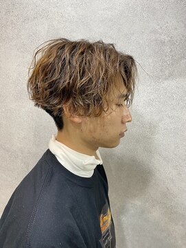 エイル 北堀江(Eir) 【波巻きパーマ】【センターパート】