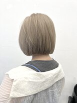 ココ 原宿(KOKO)&nbsp;黒髪小顔クラゲヘアーオリーブグレーココアベージュ
