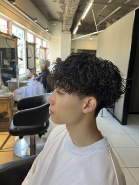 アイズ 海老名(AIZU) 波巻きスパイラルパーマ 波巻きパーマ スパイラルパーマ