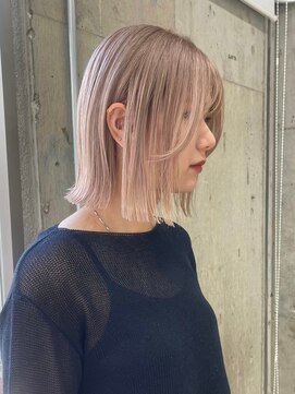 リムレスバイサンク 万代 新潟駅(LIMLESS by cinq) ミルクティーベージュダブルカラーインナーカラーショートボブ