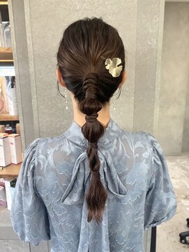 ロンド 表参道店(Lond) タイトポニーテールの編みおろし