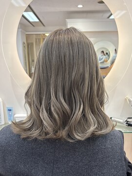 松本平太郎美容室 銀座パートフォー(PART４) 白髪ぼかしハイライト　　◎３０代　４０代　５０代