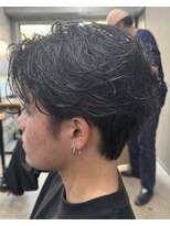 フイ 横浜センター北店(Hui)&nbsp;フェザーパーマ/グレーブルーカラー/刈り上げショートパンク