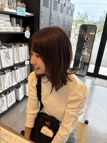 アチーブリス(achieve Liss)&nbsp;透明感アッシュブラウンブリーチなしカラー小顔レイヤーミディ