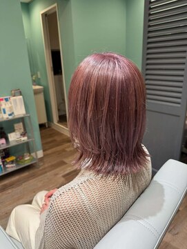 フローリア(flowria) レイヤーボブ × ピンクベージュ