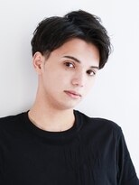 メノン(Menon)&nbsp;刈り上げセンター パート 　フェザーパーマ