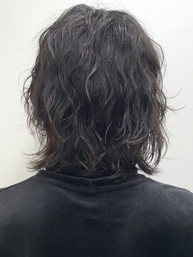 ラギッド 大野城店(RUGGED) ミディアムヘア ウェーブパーマ メンズパーマ 黒髪ロング