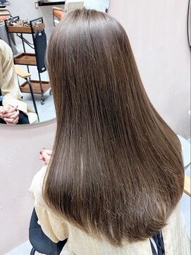 ガーデンヨコハマ(GARDEN YOKOHAMA) オリーブグレーカーキベージュ髪質改善小顔カット艶カラー