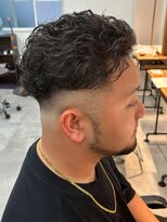 シーフ 千葉(Cyf)&nbsp;千葉駅MEN’S/波巻きツイストスパイラル/刈り上げセンターパート