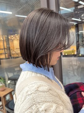ミィ 表参道(mee.) 切りっぱなしボブ ボブヘア 縮毛矯正 ミニボブ レイヤーボブ