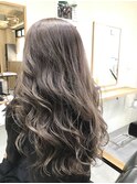 クリーミーアッシュ