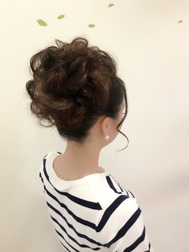 ブリエ(briller) TAKAKOstyle☆大きめカジュアルお団子style