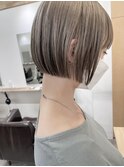 ミニボブ_カーキーベージュ_きりっぱなしボブ_ブラントカット