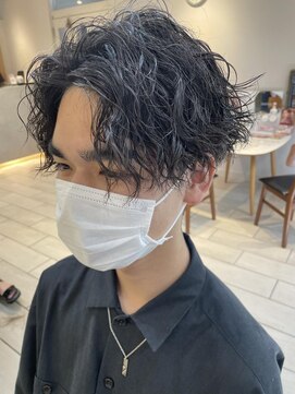 テトラ バイ ネオリーブ 横浜西口店(tetra by neolive) 横浜★センターパートのツイストスパイラル