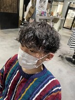 モウ(mow)&nbsp;波巻きスパイラルパーマ　ツーブロック　マッシュ