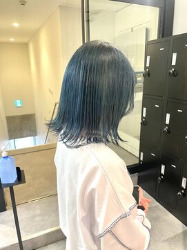 アイリー 名古屋(A/LEE) ブルーヘア/外ハネボブ