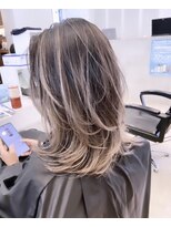 モアナ バイ ヘッドライト 沖縄豊見城店(Moana by HEADLIGHT)&nbsp;Moana【豊見城】#ハイライト#バレイヤージュ#レイヤーカット