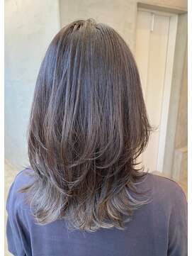 ジーナエス 札幌(Zina S) 【Zina S 札幌】黒髪/グレーベージュ/レイヤーロング/前髪パーマ