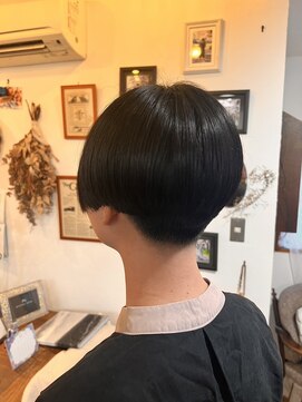 ナナホシ(NANAHOSI) 刈り上げショート