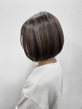 エクラヘア(ECLAT HAIR) ミニボブ×ハイライト