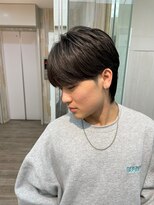 メンズカジュアル　ダウンパーマ　マッシュカット　ツーブロック